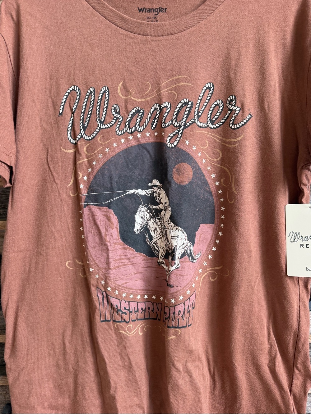 Women’s Oversized Wrangler Tshirt - Picture 2 of 2